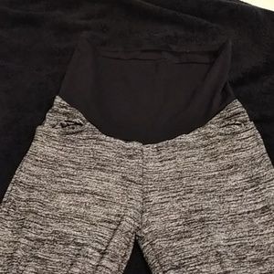 Lose fitting maternity pants